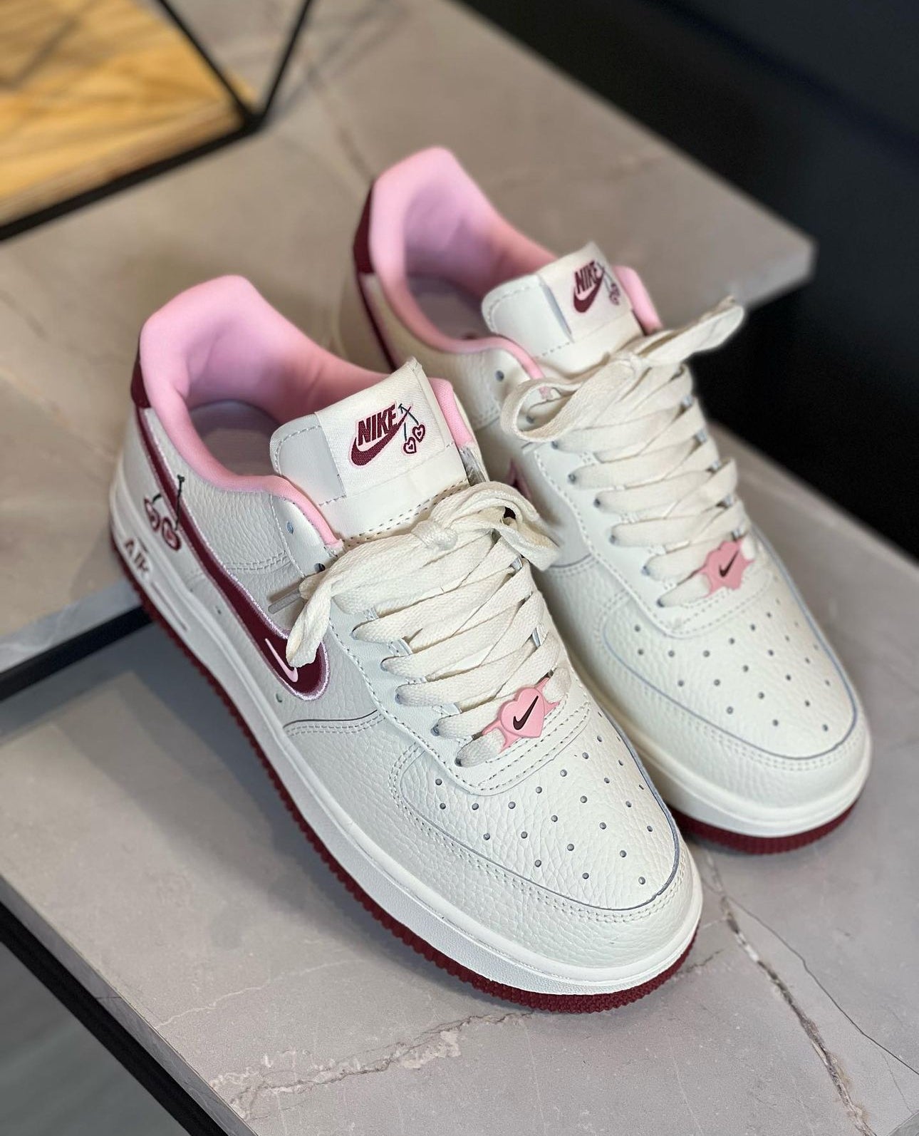 NIKE AF1 MORADO