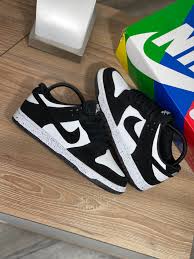 NIKE SB LOW PANDA