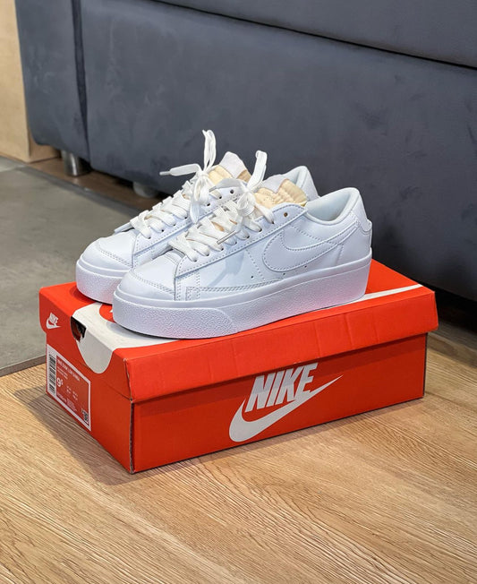 NIKE BLAZER DAMA BLANCO